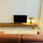 Lejlighed Modern In The Heart Of